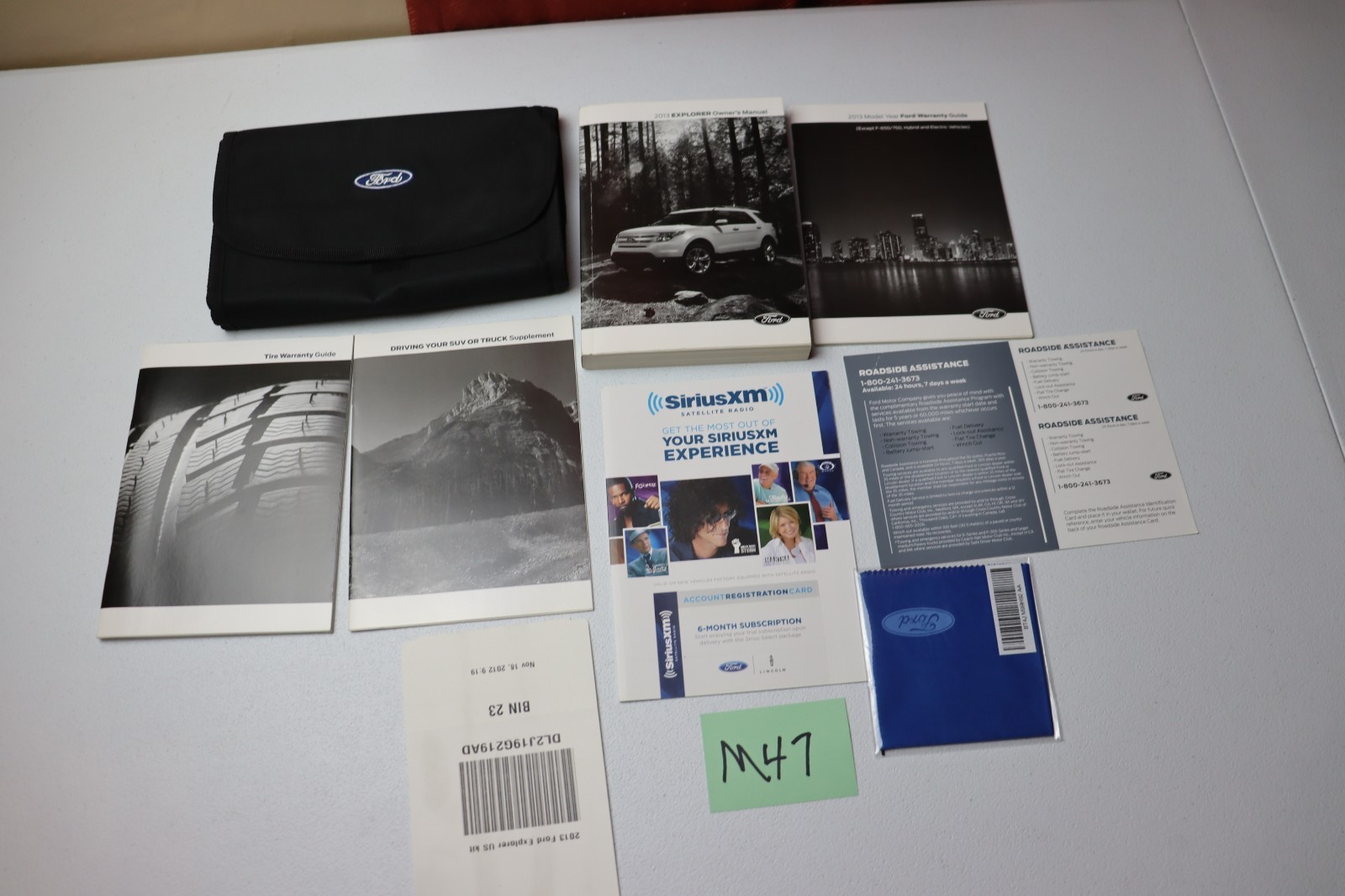 2013 FORD EXPLORER OWNERS MANUAL WITH CASE AND LITERATURE FREE SHIPPING