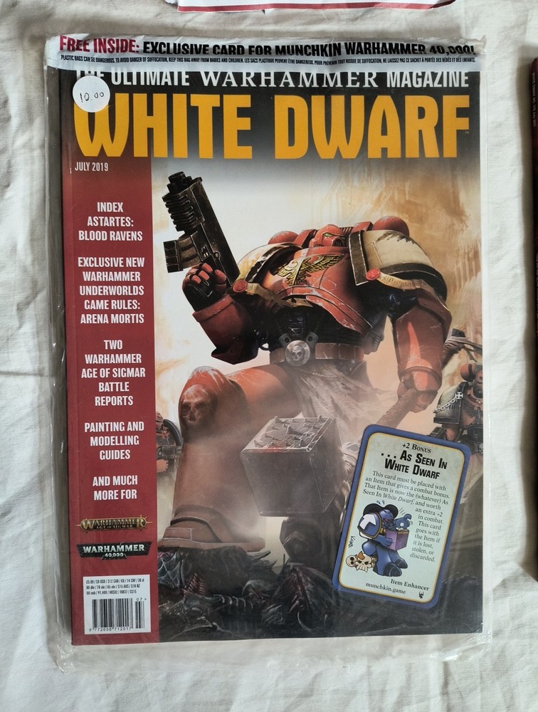 White Dwarf Value Bundle Double Sided Poster + Munchkin Card + 4 Issues