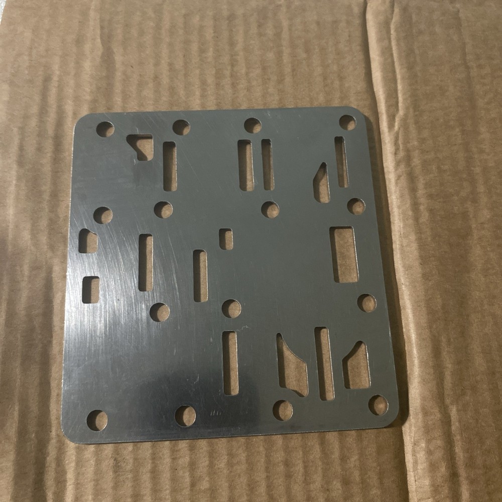 AT329189 For John Deere Transmission Intermediate Plate
