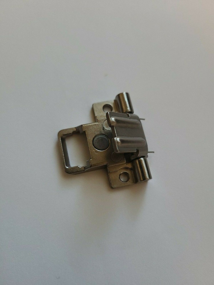 Oster Octane Blade Support (Hinge)