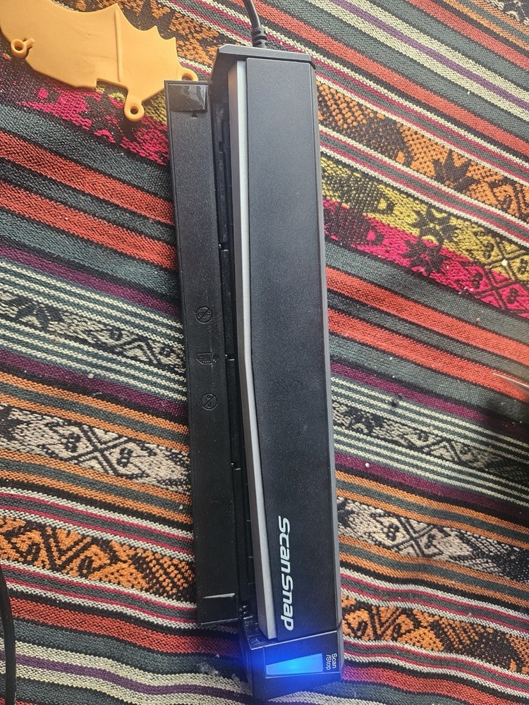 Fujitsu ScanSnap S1100 Portable USB Document Scanner – Untested