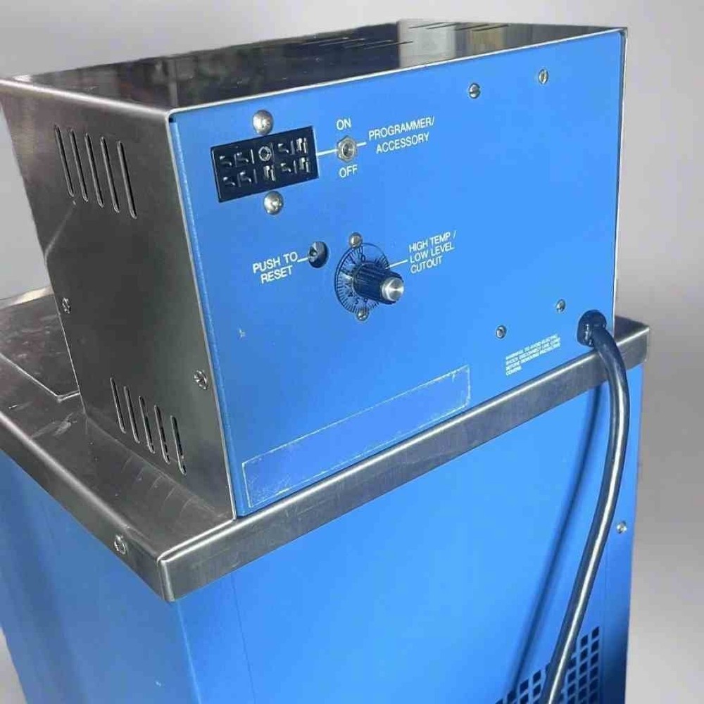 Neslab Instruments Circulating Lab Chiller / Heater Endocal Refrigerated