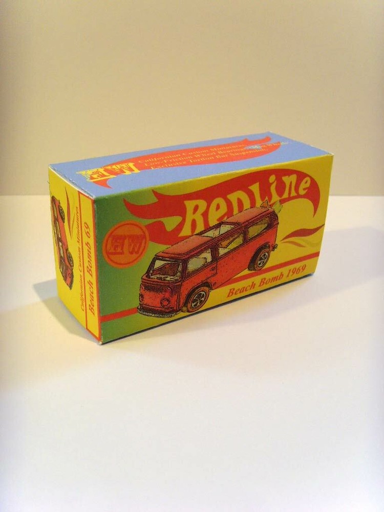 HOT WHEELS REDLINE - Superb custom display box - 'BEACH BOMB' (Rear loading)