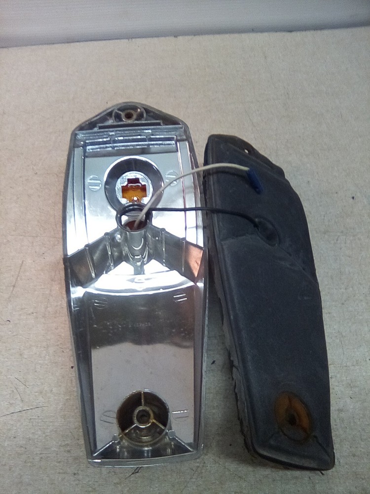 Mack Clearance Light Amber 21407-02