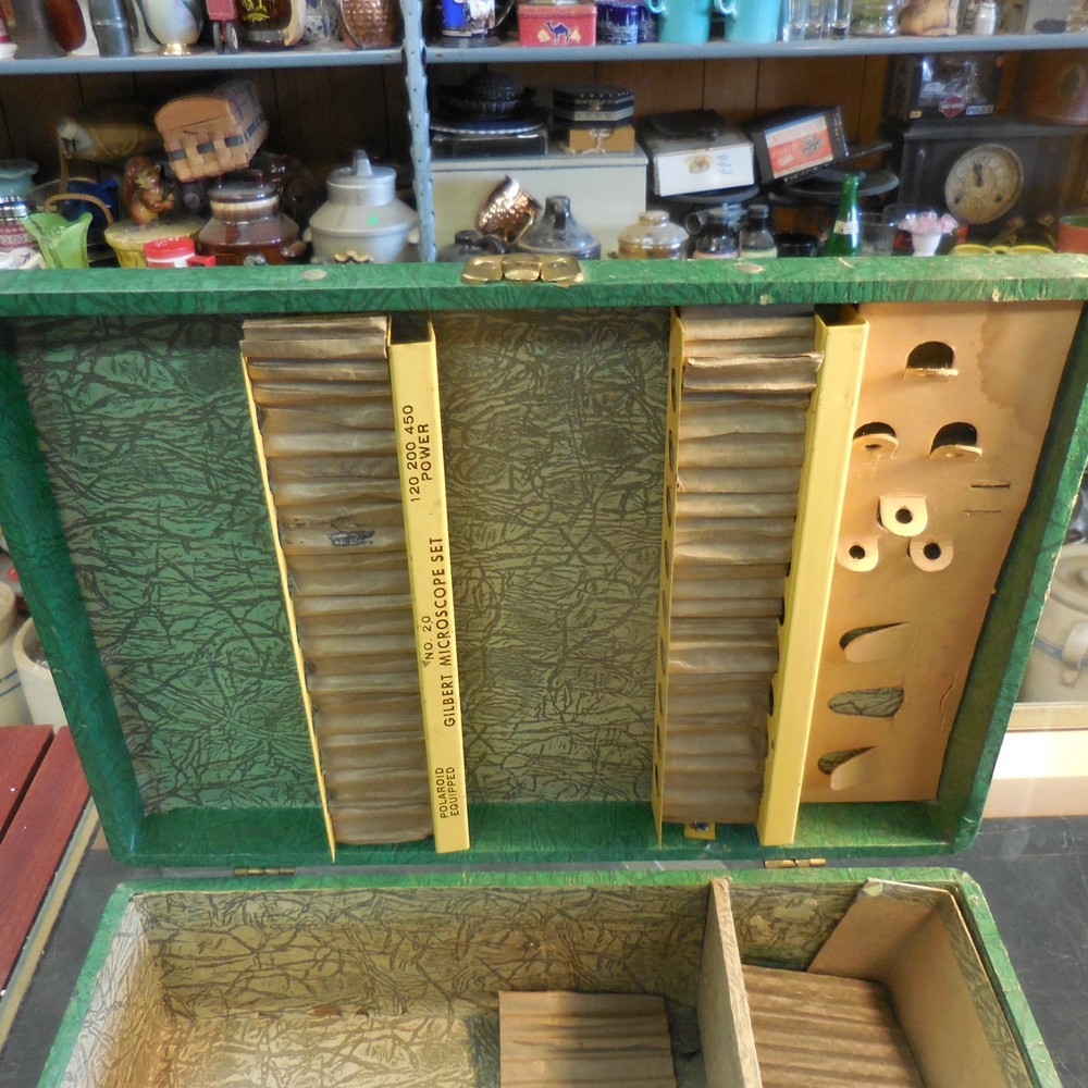 VINTAGE GILBERT MICROSCOPE EMPTY GREEN CASE ONLY