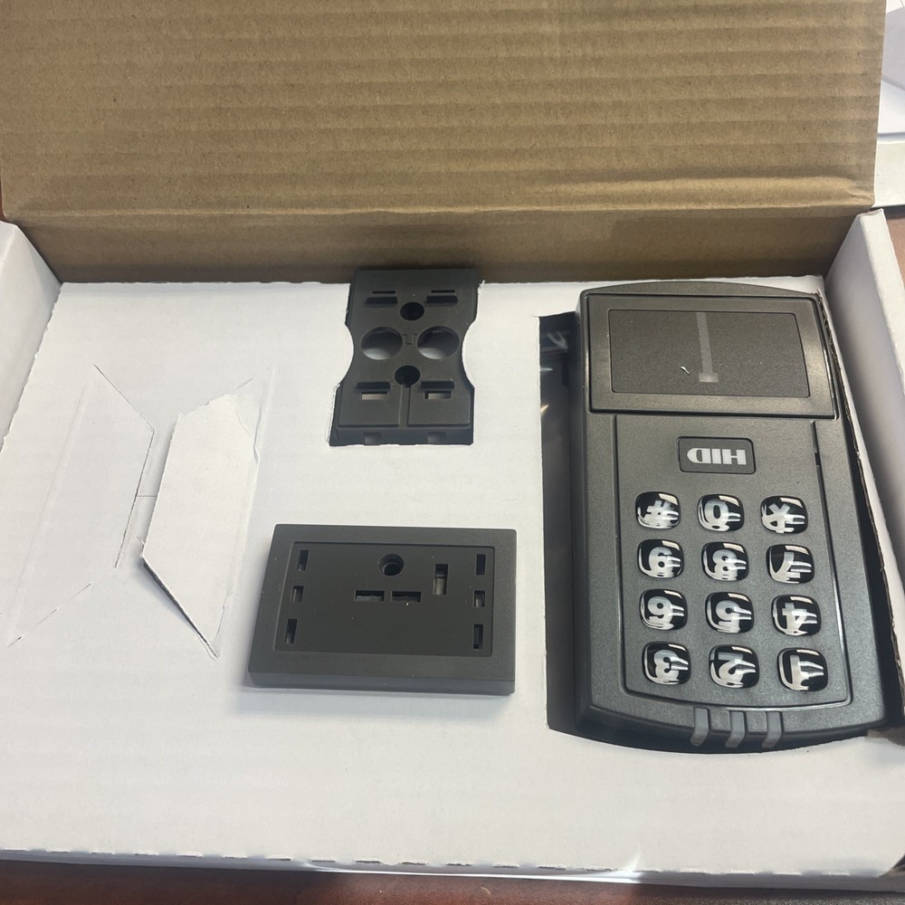 HID Prox Entry 4045CGNU0 Stand Alone Keypad Reader. New in Box