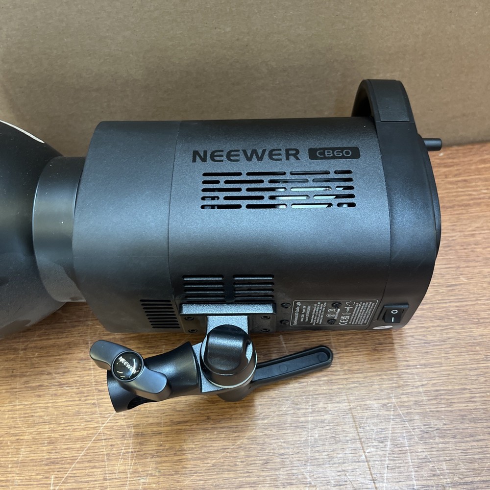 NEEWER CB60 Video Light