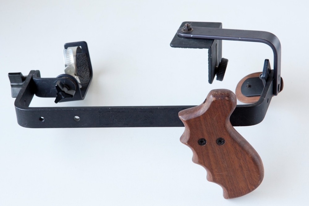 Stroboframe Professional Flash Bracket Horizontal/Vertical Camera Base +Adapters