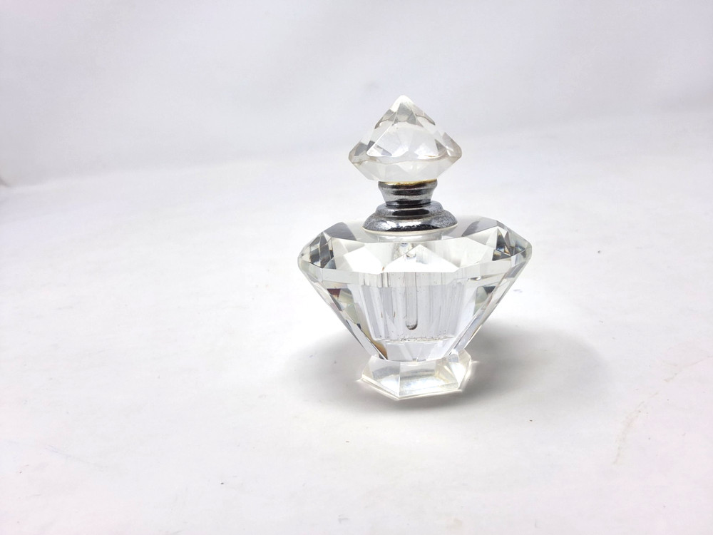 Facetted Perfume Bottle with Screwtops 7cms