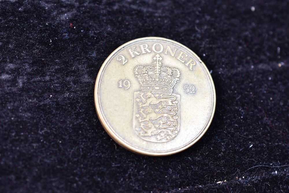 DENMARK 1952 2 KRONER