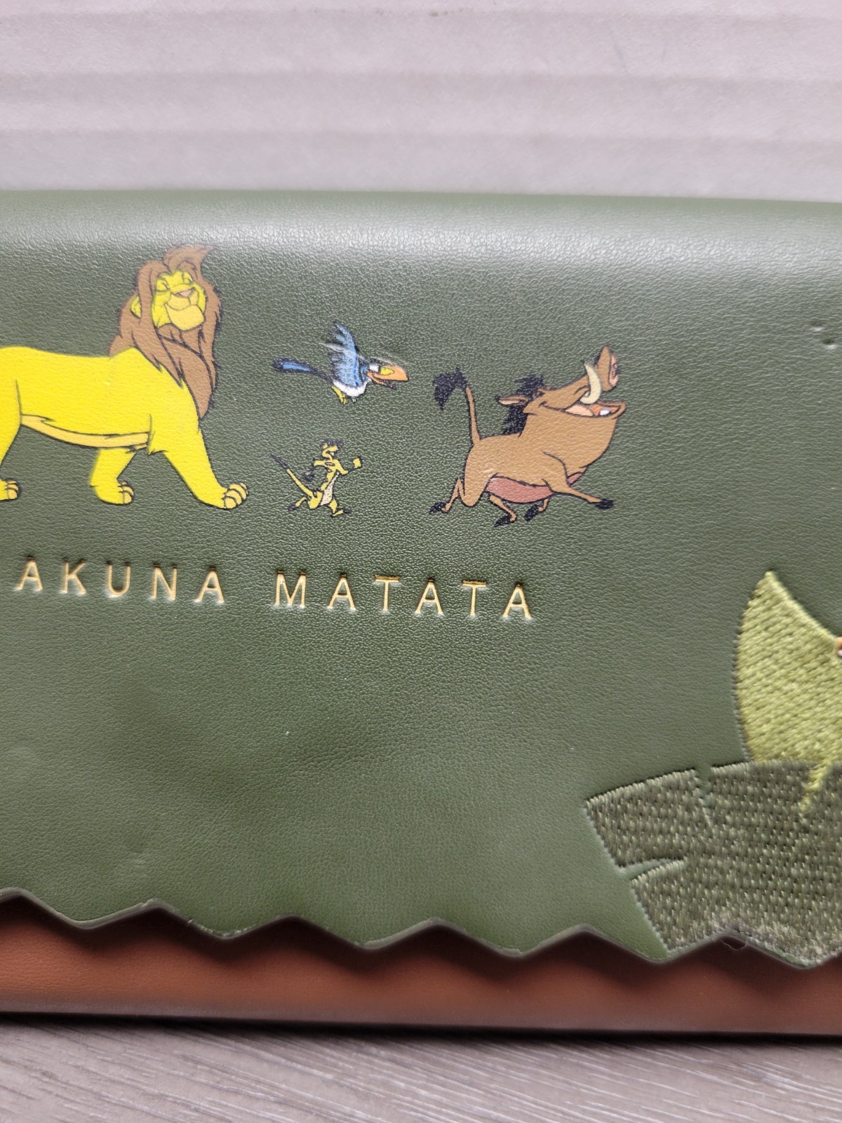 Loungefly Disney Lion King Hakuna Matata Wallet Brown Faux Leather Zip