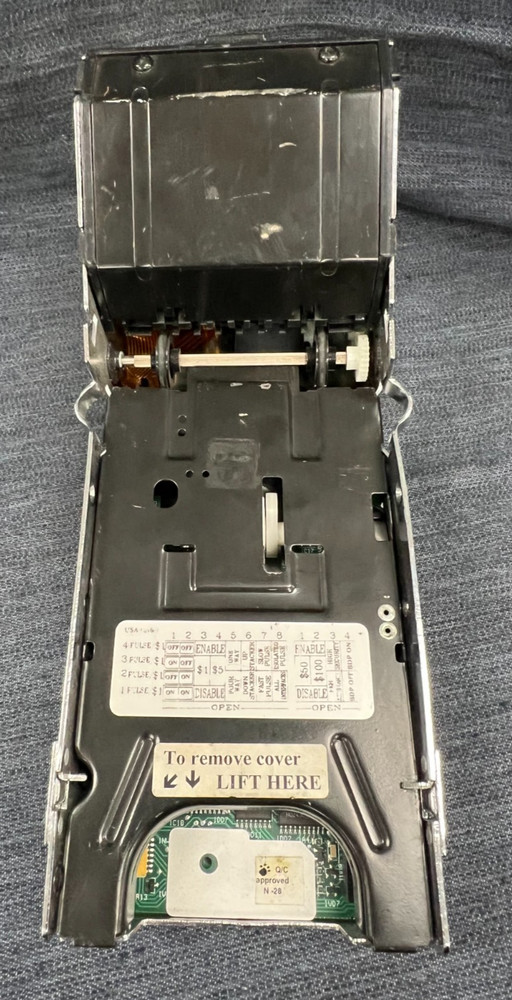 CASHCODE US6-DSR-ST07-ML BILL VALIDATOR BACKLOAD 12VDC 2.2A