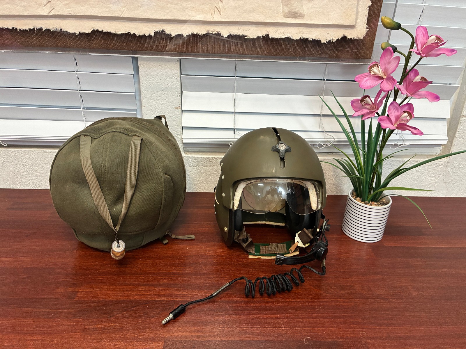 Vintage 1965-67 Gentex APH-5A Helicopter Flight Helmet–Vietnam War -Original Bag