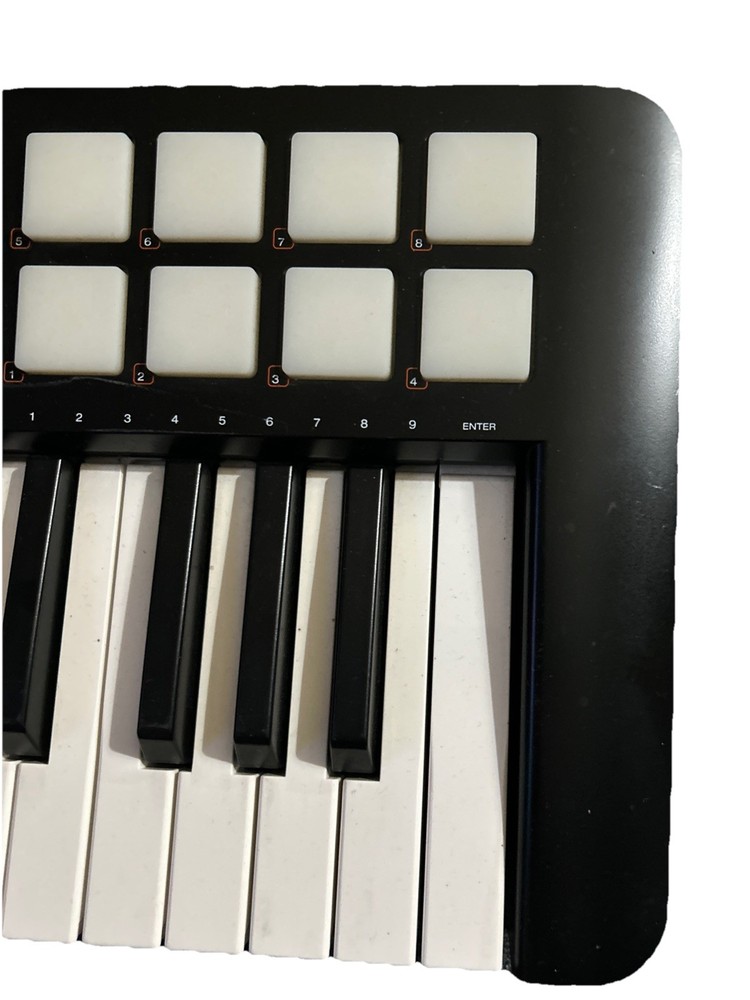 M-Audio Oxygen 25 MKV 25-Key USB Keyboard Controller Beat/drum Machine Studio