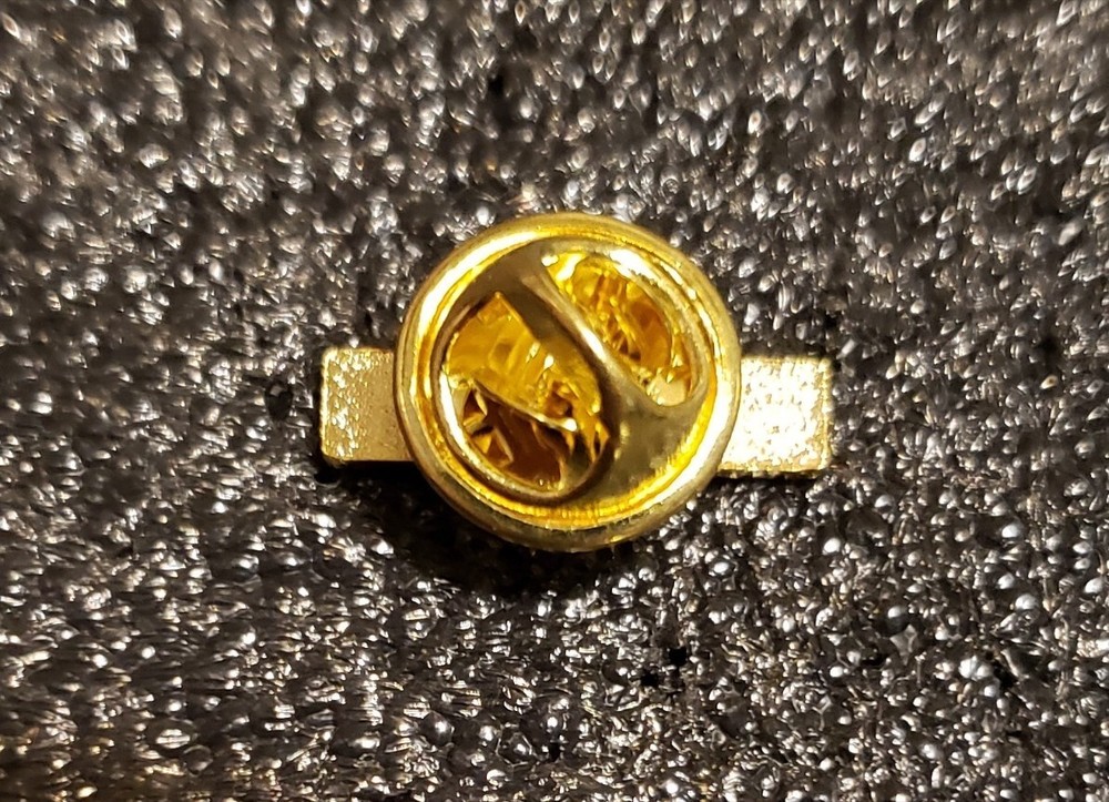 Navy Cross Ribbon Lapel Pin
