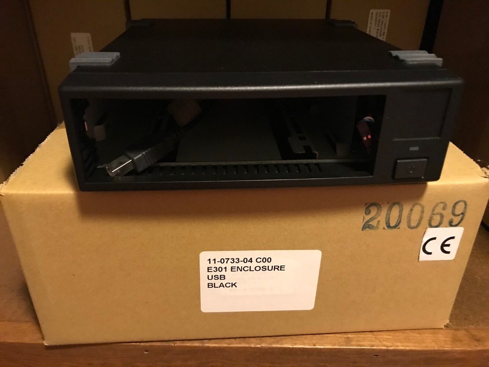 11-0733-04 Generic USB External Tape Drive Enclosure for DAT72 and DAT160