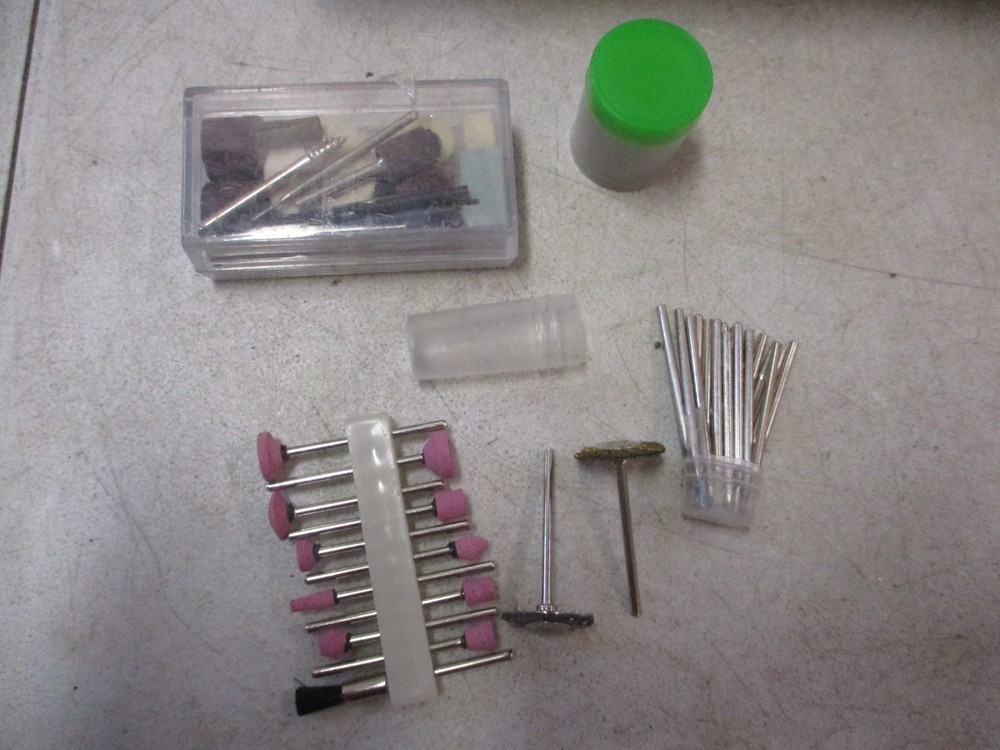 Rechargeable, Variable Speed Moto-Tool with Case