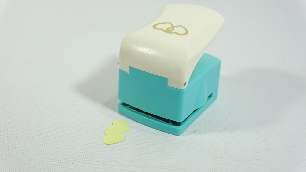 Intertwined Heart Paper Punch 1"