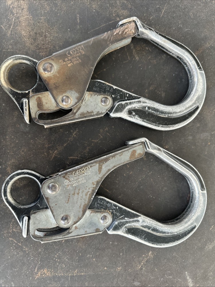 Aluminum Pelican Hooks 5m 23kn