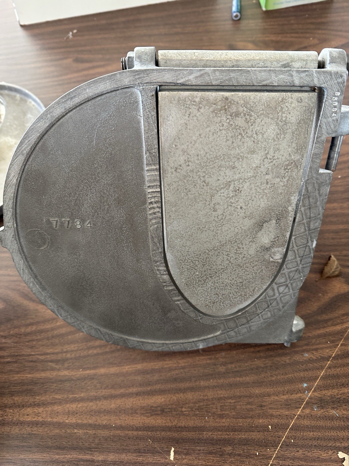 Grater Shredder pelican Head #12 drive for Hobart Mixer 3- Discs, S- Knife