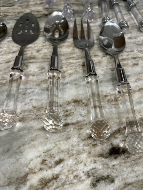 Server Set With Clear Handles Also 2 Place Settings And Extras Wedding