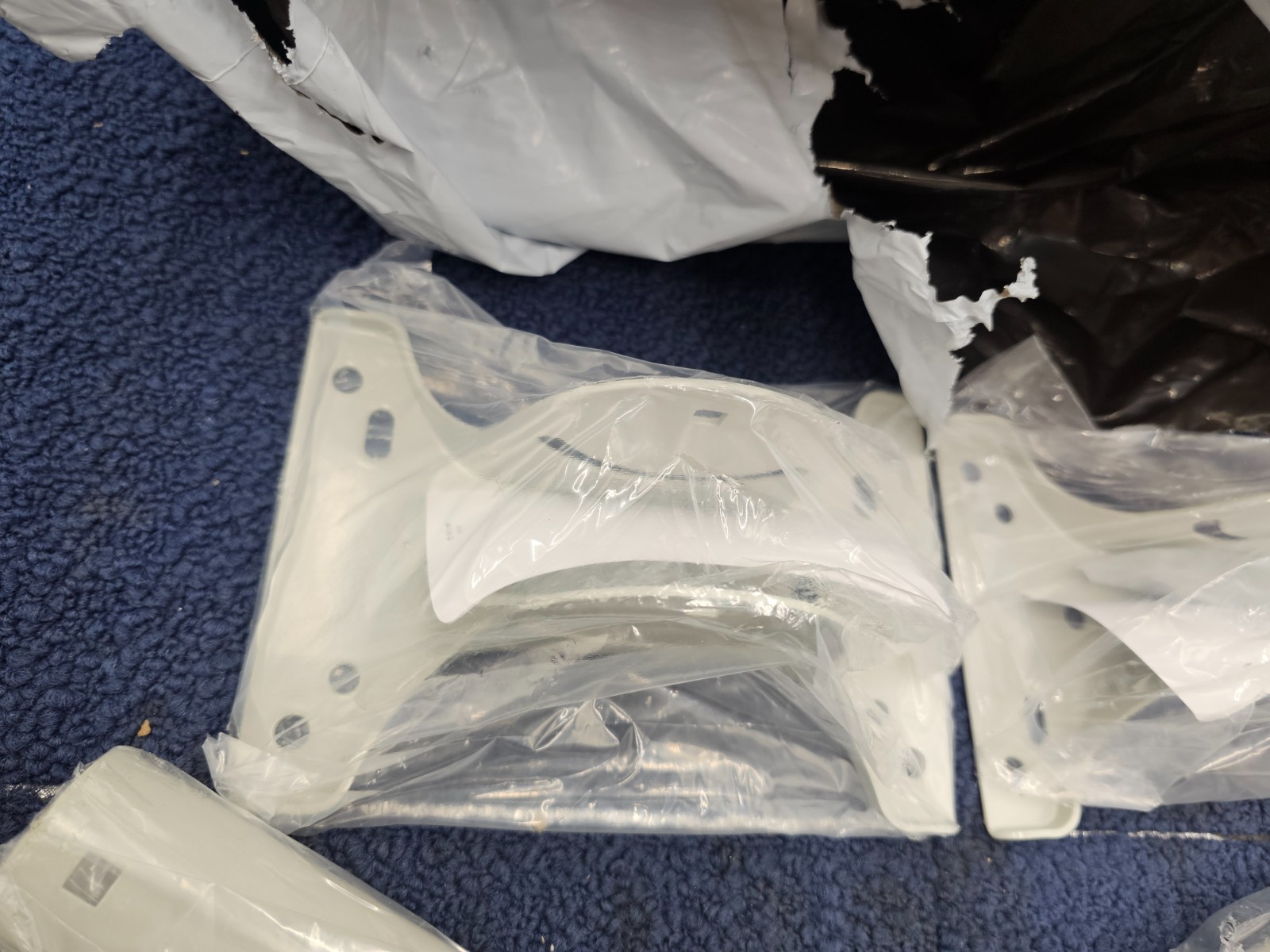 (QTY 2) Ubiquiti UB-AM Universal Antenna Mount Bracket - Gray