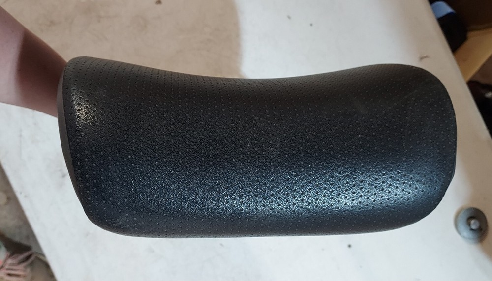 Pride Jet 3 Head Rest - Black & Gray -