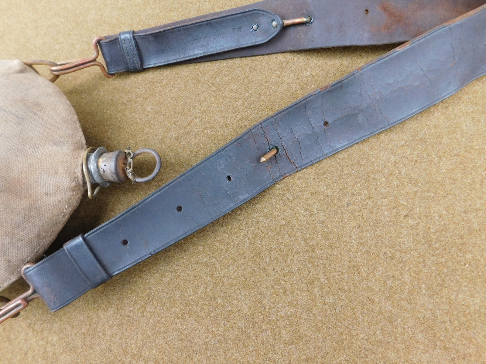 ORIGINAL SPANISH AMERICAN WAR U.S. ARMY MODEL 1886 CANTEEN WITH LEATHER SLING