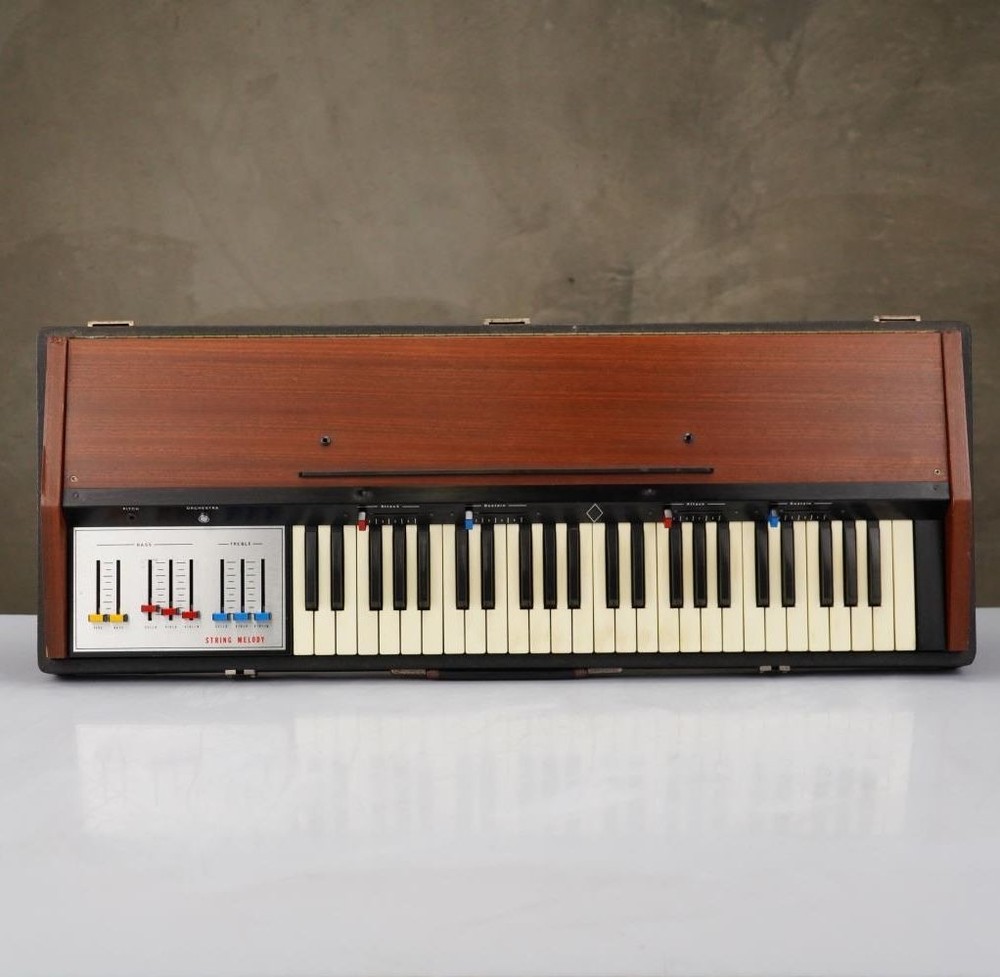 Logan String Melody Synthesizer #57571