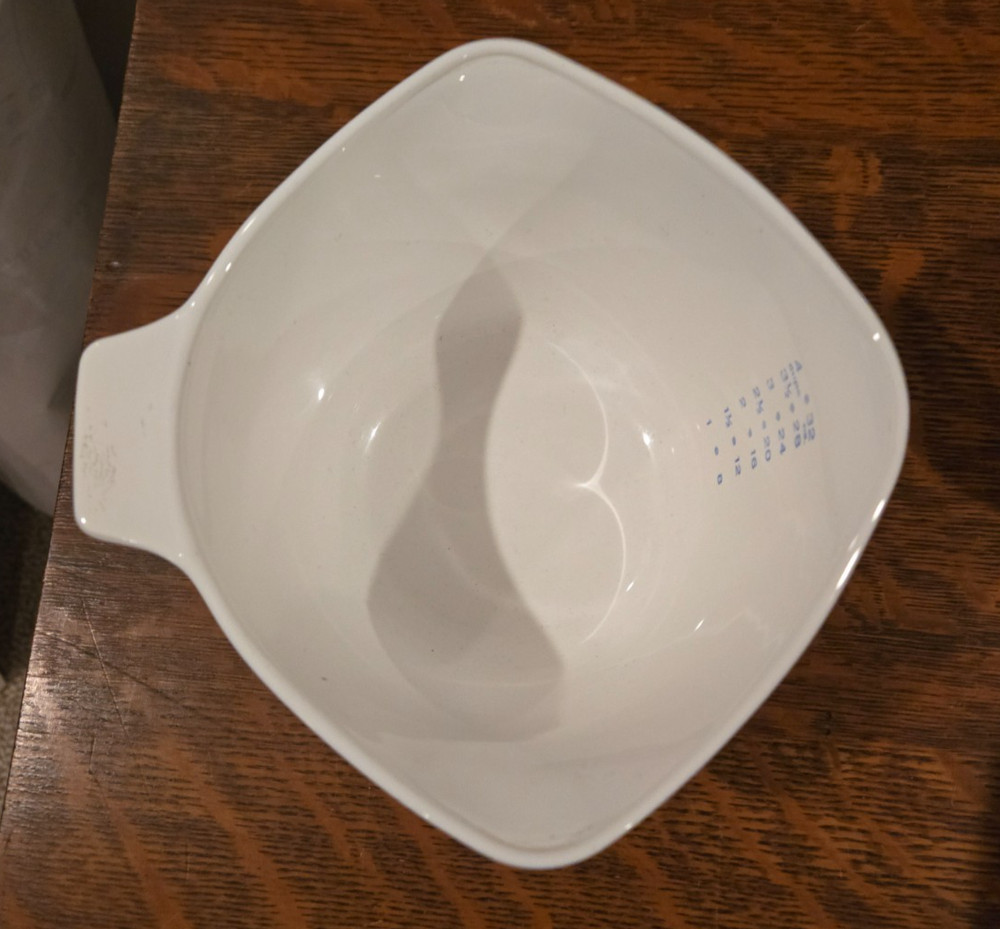 Corning Ware SAUCEMAKER 1 Qt. P-55-Bv Blue Cornflower