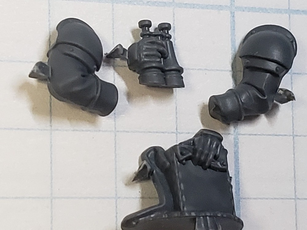 40k Astra Militarum Bits Krieg Command Squad Vox Pack & Binoculars Set #65