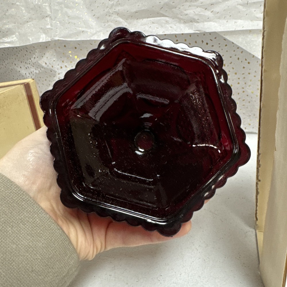 1876 Cape Cod Collection Avon Ruby Red Hurricane Candle in Box