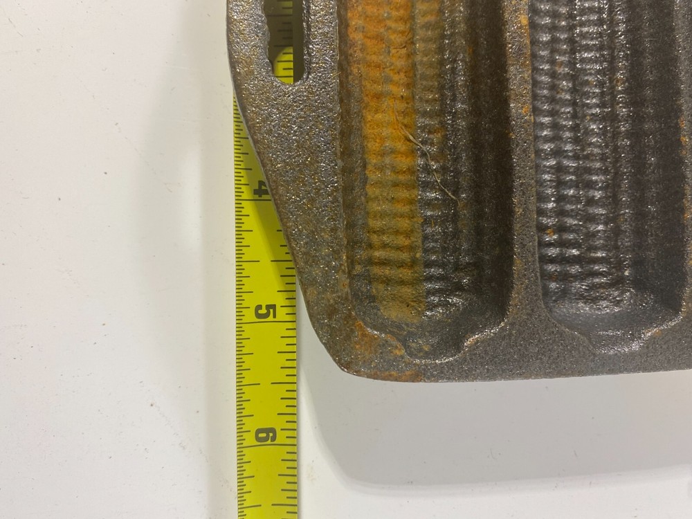 Country Chef Cast Iron Corn Bread Pan Corn Cob Shape