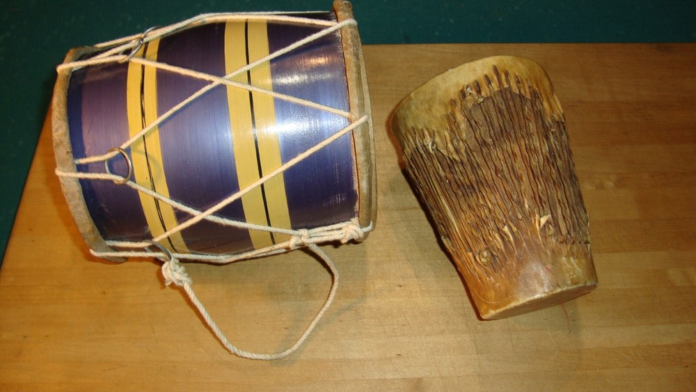 lot of 2 two sided drums