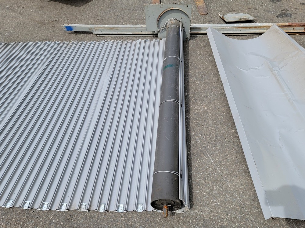 10ft x 7.5ft Roll up Overhead Door – Workbenches