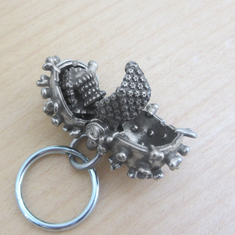 Virus Keychain - Articulating Virology Keychain