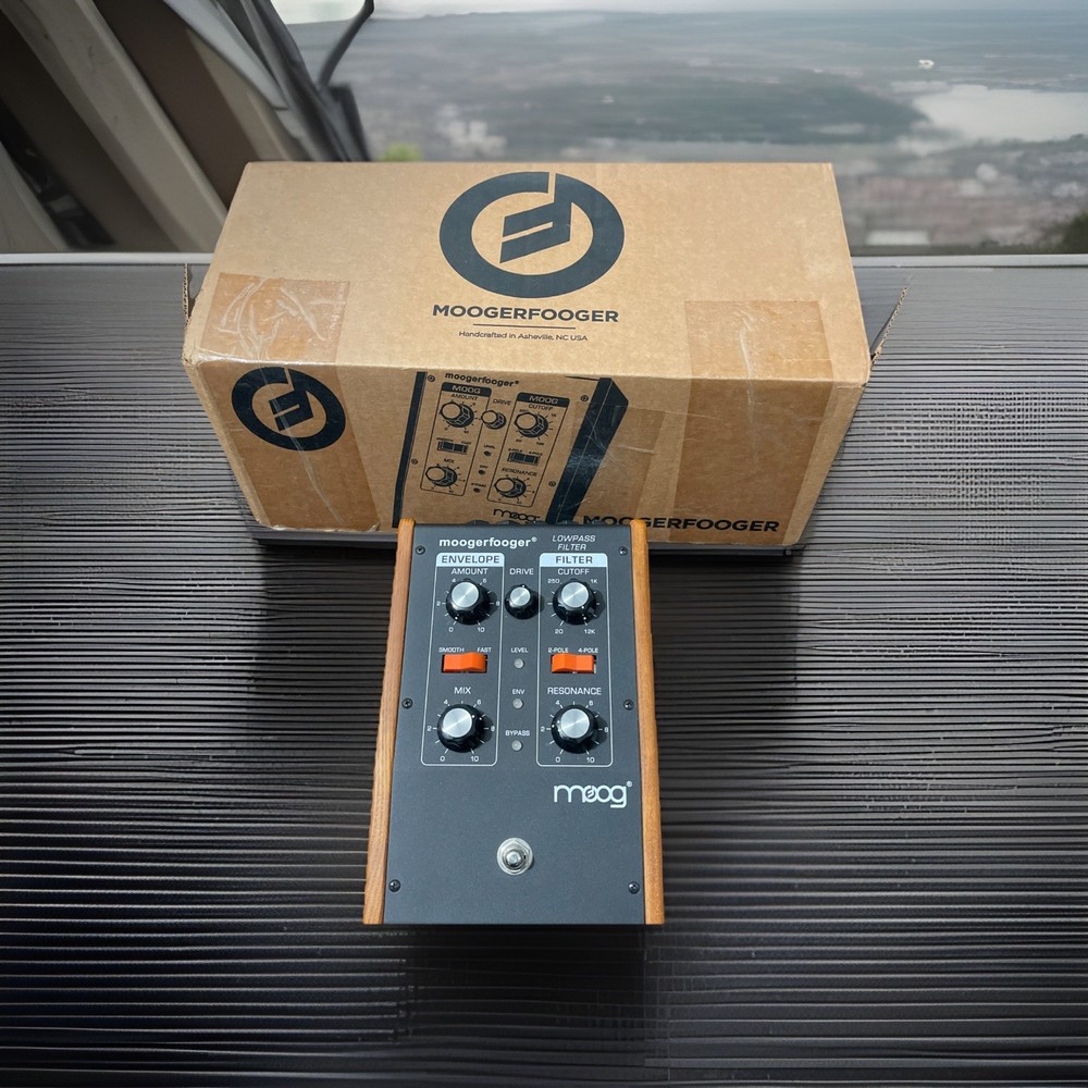 Moogerfooger  MF-101 - Moog - Low Pass Filter - New Open Box