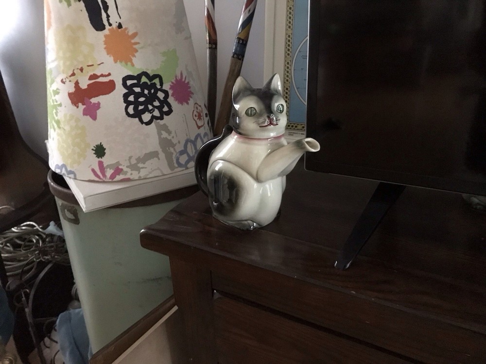 Vintage Ceramic Milkmaid Cat Creamer