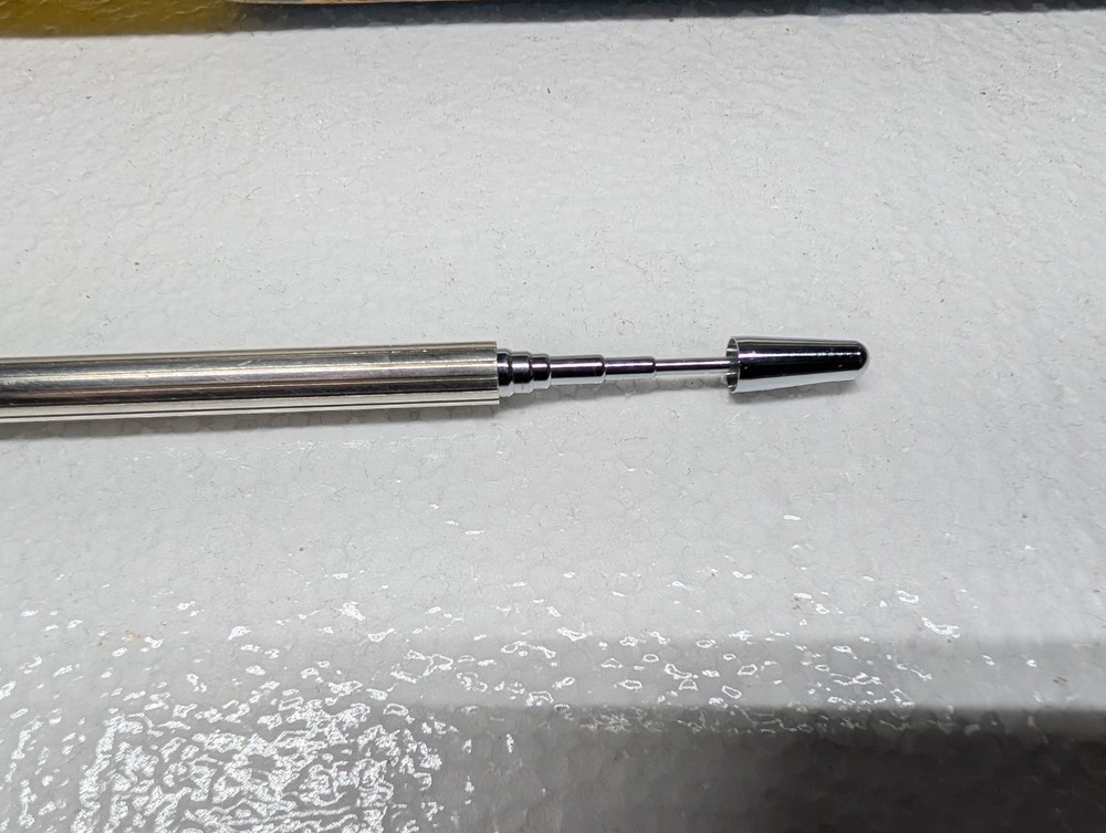 VTG Emphasis Pointer Sterling Case Telescoping 25" w/ Pocket Clip