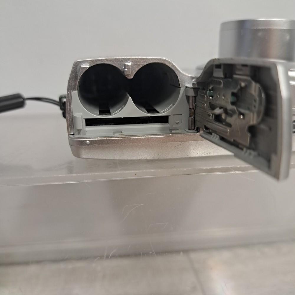 Kodak EasyShare Z710 / C182 Digital Cameras Untested