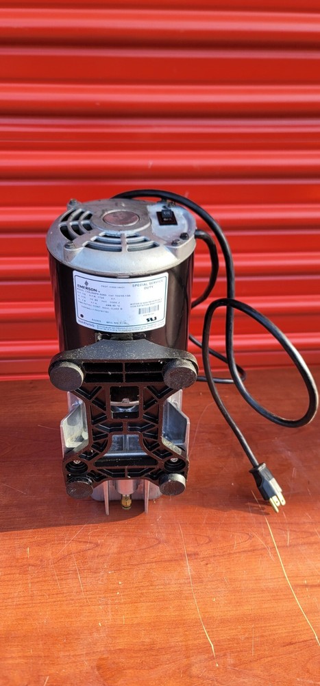 FISCHER LAV-3 HIGH VACUUM PUMP