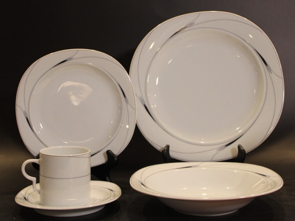 Mikasa Caviar 1 - 5 setting (5 Pieces) 10 sets available
