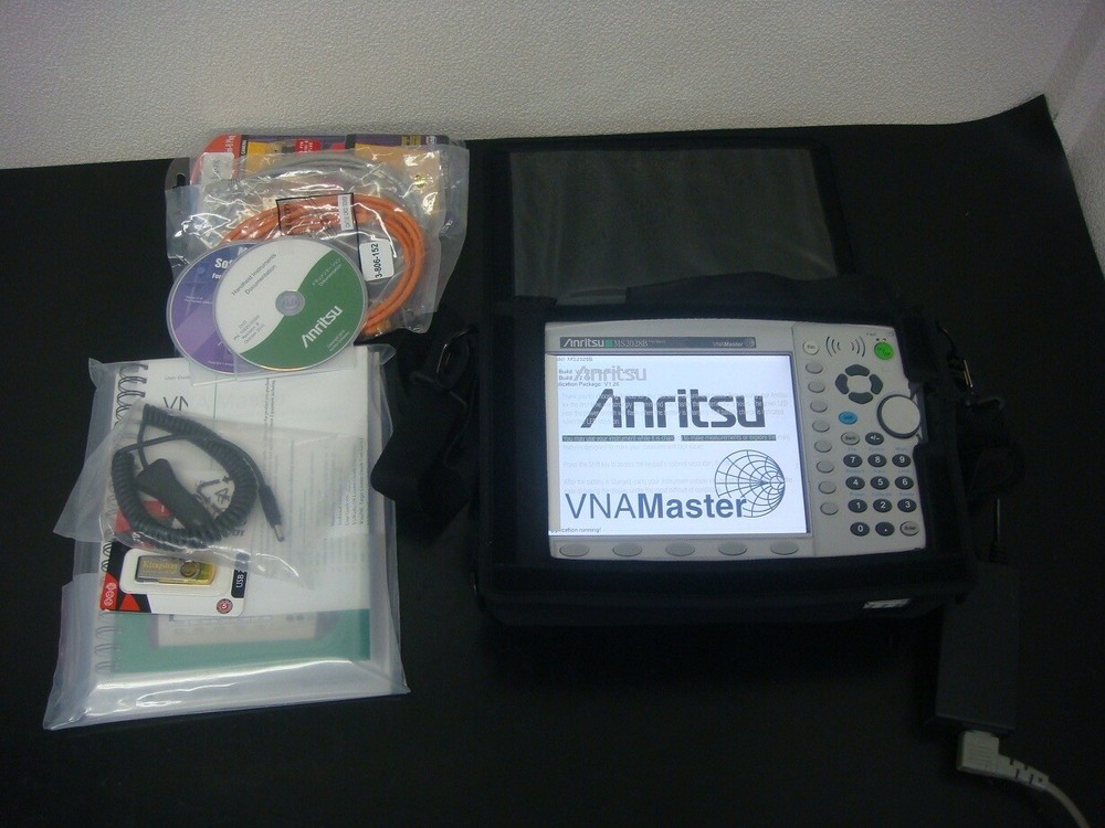 ANRITSU MS2028B 5 kHz - 20 GHz Handheld VNA Master Vector Network Analyzer