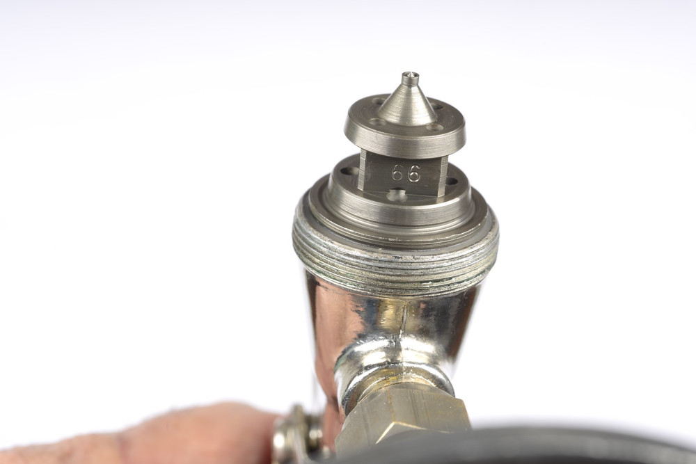 Binks Model 69 Spray Gun