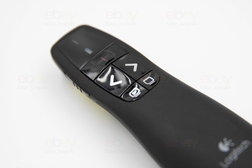 2x Logitech R400 Wireless presenter + carying bag