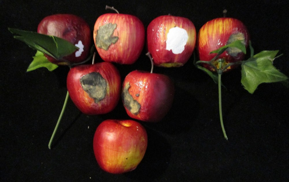 Apples- Mini Artificial-on string (New) plus bonus 7 medium sized (used) apples