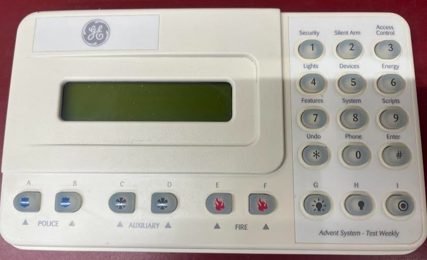 GE Interlogix SuperBus 2000 LCD Alphanumeric Touchpad model 60-803 Off white