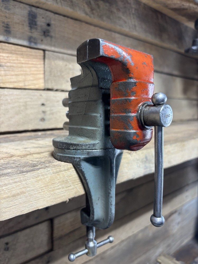 Stanley Vise Model 1210