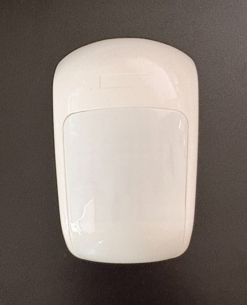 2GIG Edge Alarm Panel + Smoke Detector, Motion Sensor, Camera, 2 Window Sensors