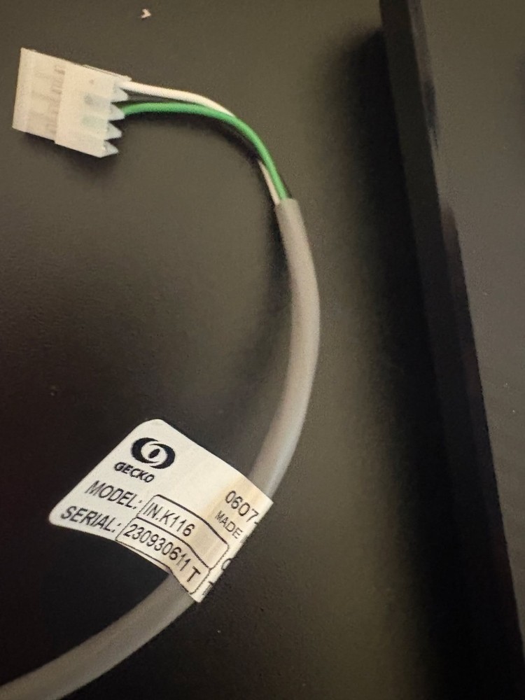 Gecko on off switch